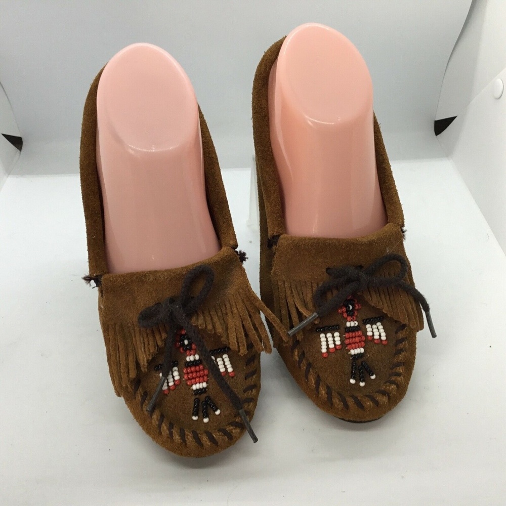 Minnetonka Women's Thunderbird Moccasin Brown Size